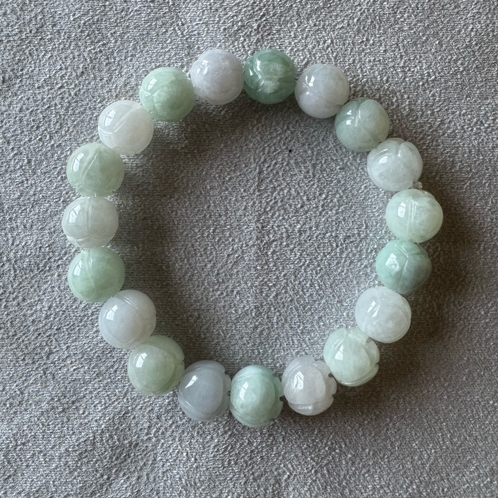 Elegant Lotus Carved Green,White & pale Lavender Burmese Jadeite Beaded Bracelet